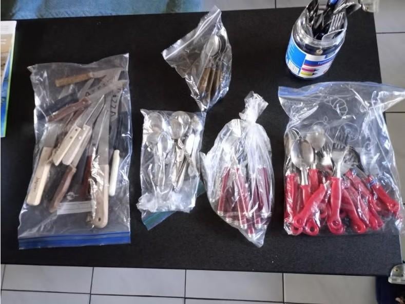 groot lot bestek : vorken, lepels, messen, enz..., Ophalen of Verzenden, Gebruikt