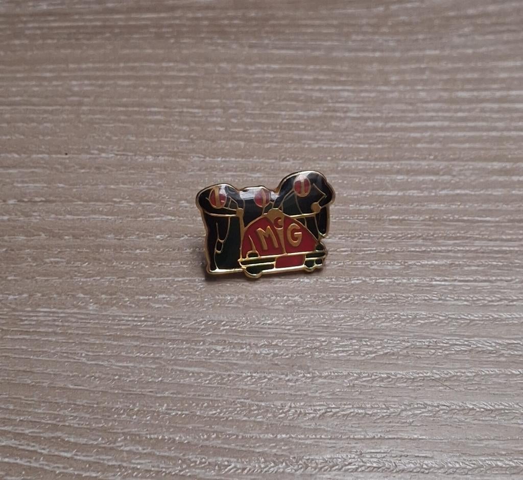 PIN - BOBSLEE - BOBSLEIGH, Verzenden, Gebruikt, Sport, Speldje of Pin