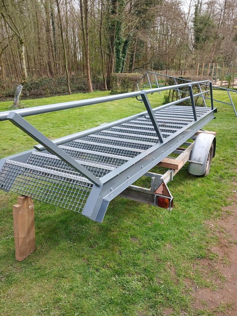 TRAP TRAPPEN IJZER META GEGALVANISEERD E BORDES, Enlèvement ou Envoi, Escalier