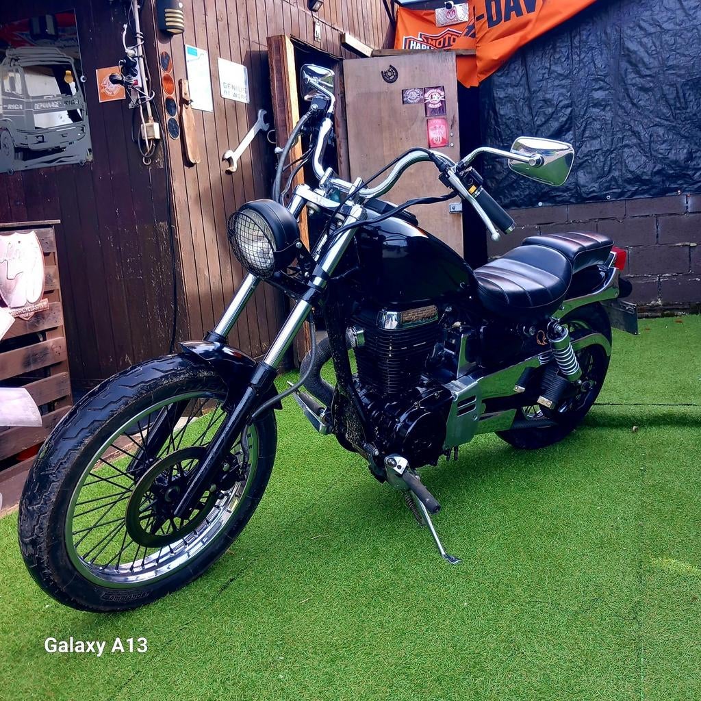 Suzuki Savage 650  Tel: 0495 62 29 75, Motos, Particulier