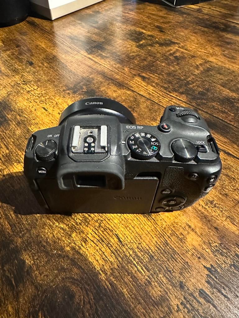 Canon EOS RP + Mount adapter EF-EOS R, Enlèvement, Utilisé, Caméra, Canon