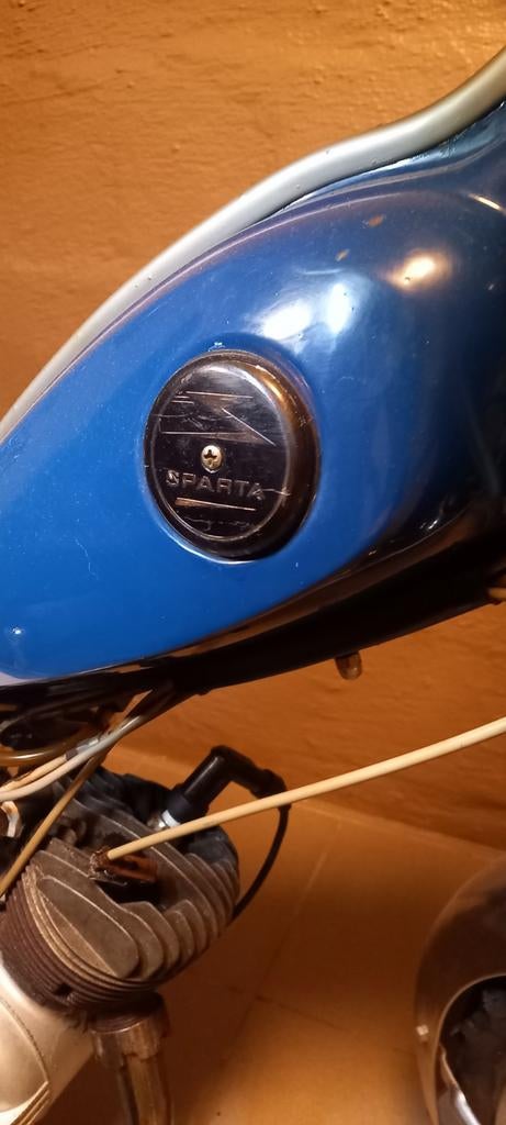 Mobylette ancienne Sparta, Enlèvement