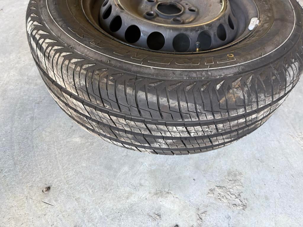 Crafter 2022 band, Ophalen