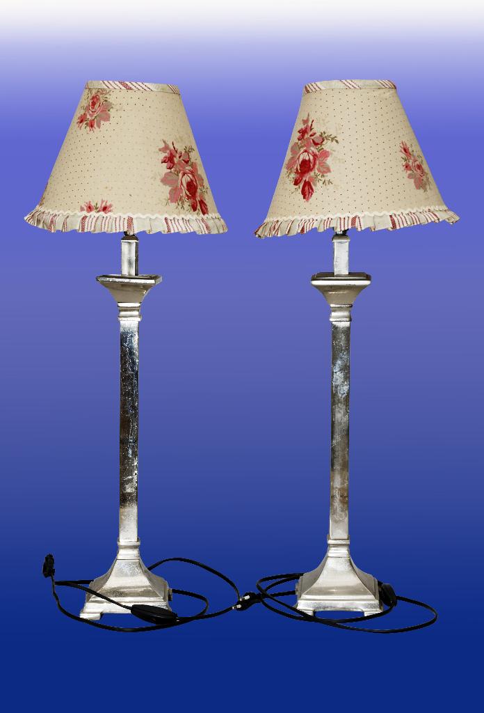 2 lampes de table ou veilleuses, Maison & Meubles, Lampes | Lampes de table, Enlèvement ou Envoi, Klassiek, Utilisé, Métal