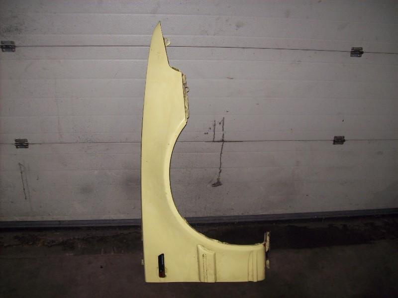 AILE AVANT DROITE Volvo 480 (01-1986/07-1996), Utilisé, Droite, Volvo, Garde-boue