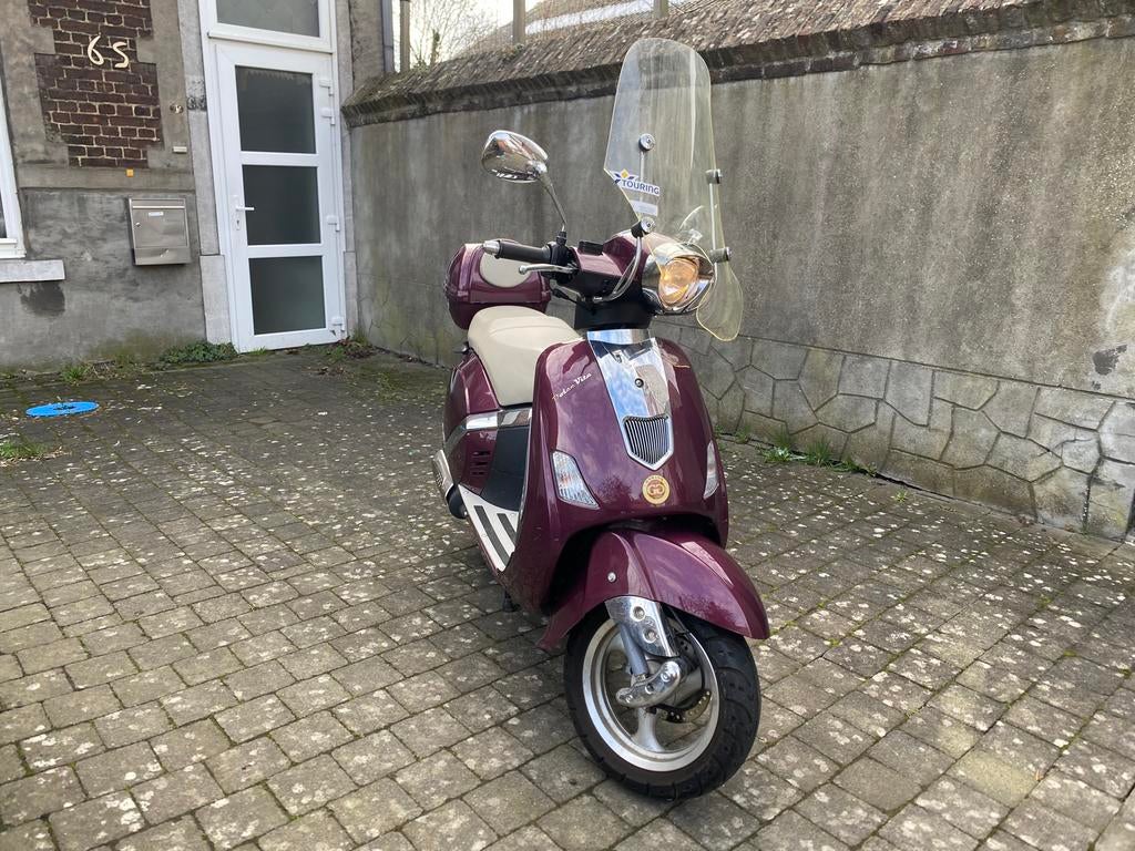 Scooter 125cc, Vélos & Vélomoteurs, Enlèvement, Comme neuf, Essence
