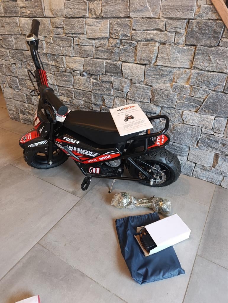 Petite moto électrique de qualité française., Vélos & Vélomoteurs