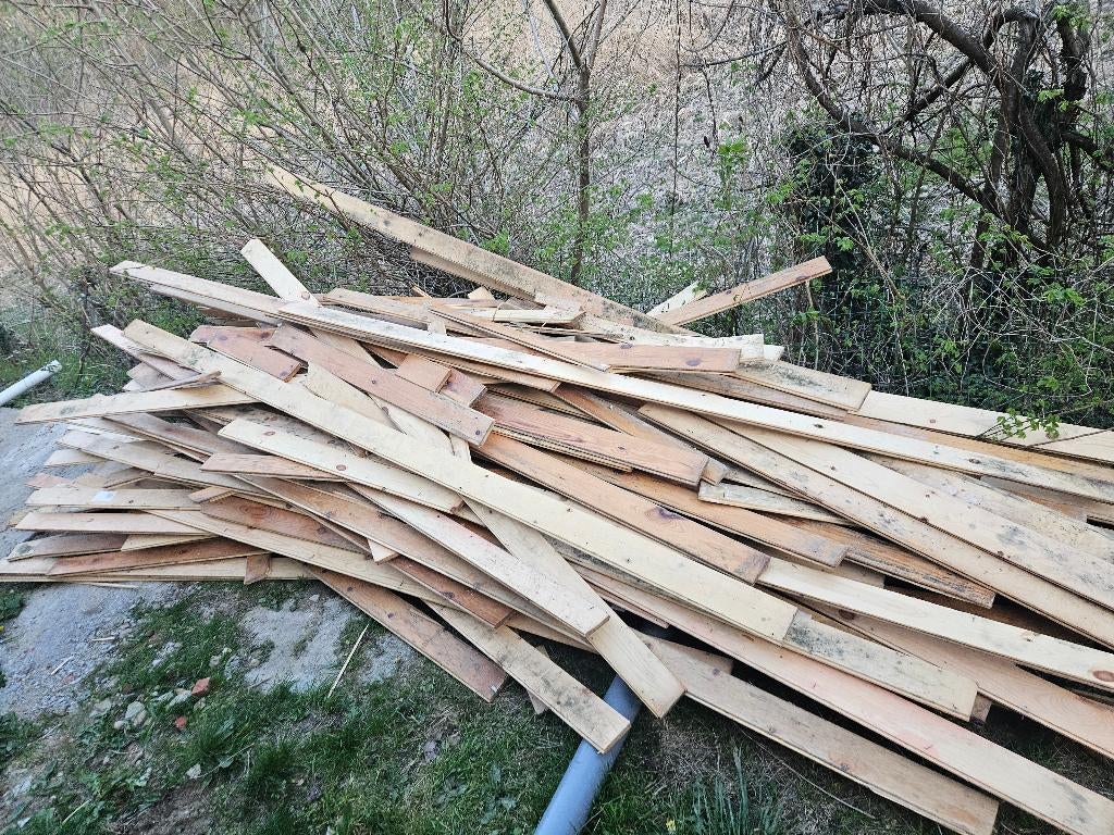 Plancher sapin a bruler - gratuit, Jardin & Terrasse, Enlèvement