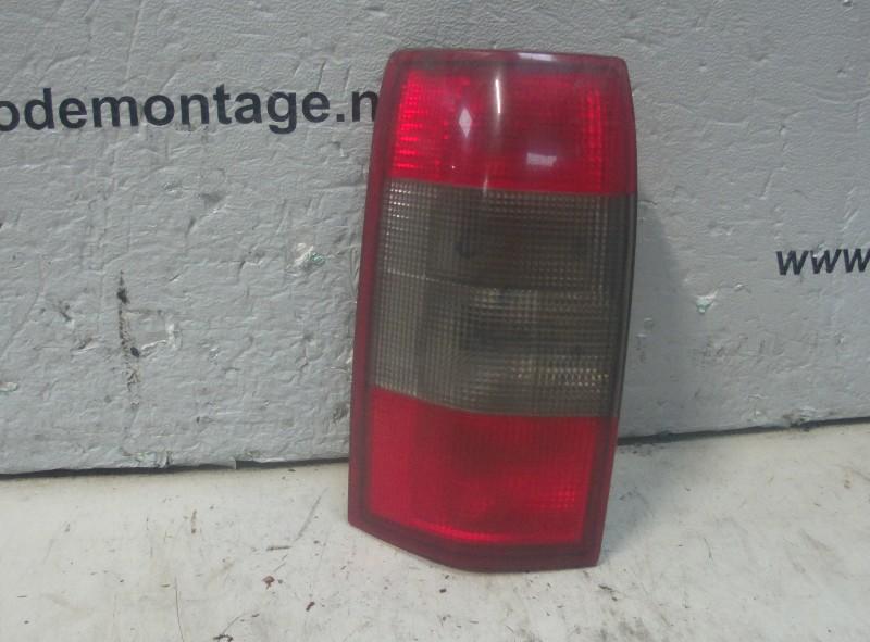 ACHTERLICHT LINKS Opel Omega B Caravan (21 / 22 / 23), Auto-onderdelen, Verlichting, Gebruikt, Opel, Rixbecker Straße 75
59552  Lippstadt, DE