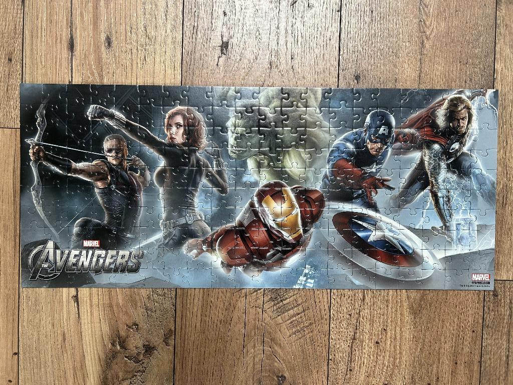 Puzzel The avengers panorama 200 stukjes, Hobby en Vrije tijd, Ophalen of Verzenden, Minder dan 500 stukjes, Gebruikt, Legpuzzel