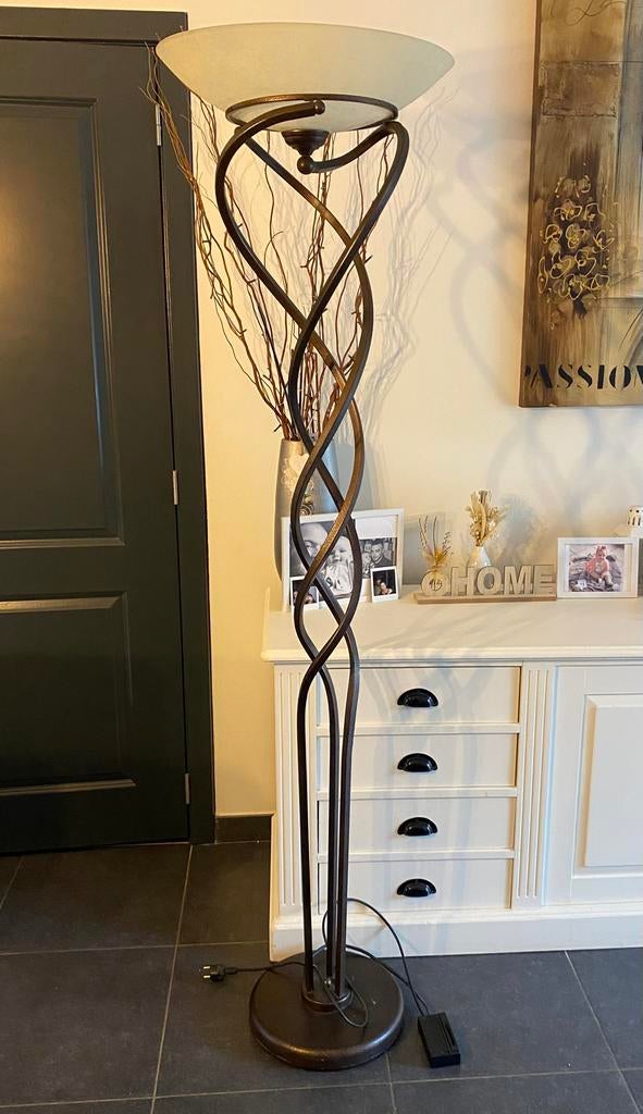 Lampadaire de salon, Maison & Meubles, Lampes | Lampadaires, Enlèvement, Utilisé, Métal