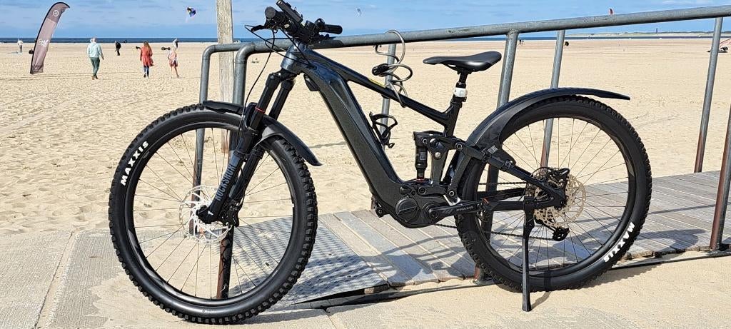 cyclisme, Neuf, 51 à 55 cm, 50 km par batterie ou plus, Giant