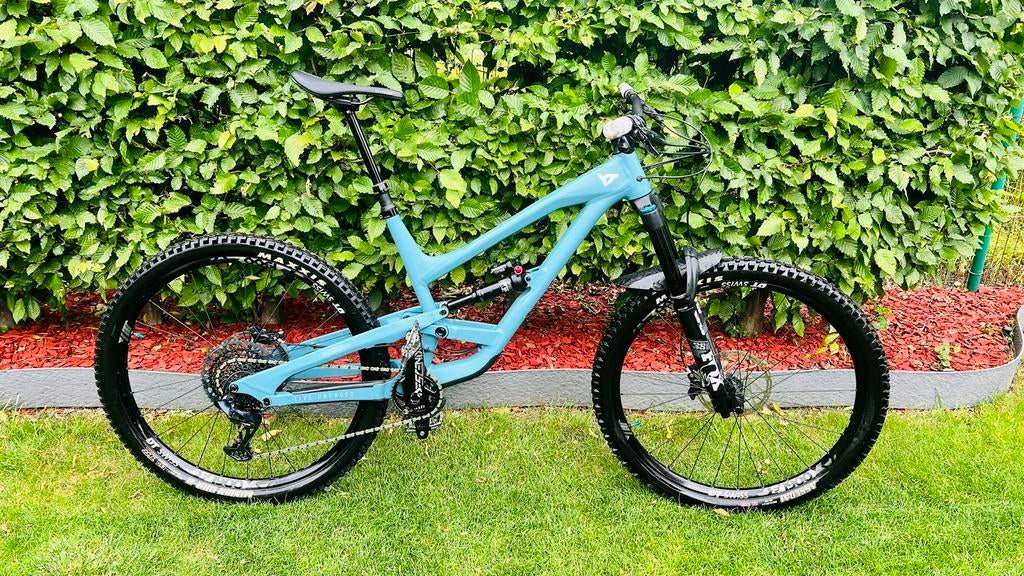 Yt Capra NIEUWSTAAT, Ophalen, Zo goed als nieuw