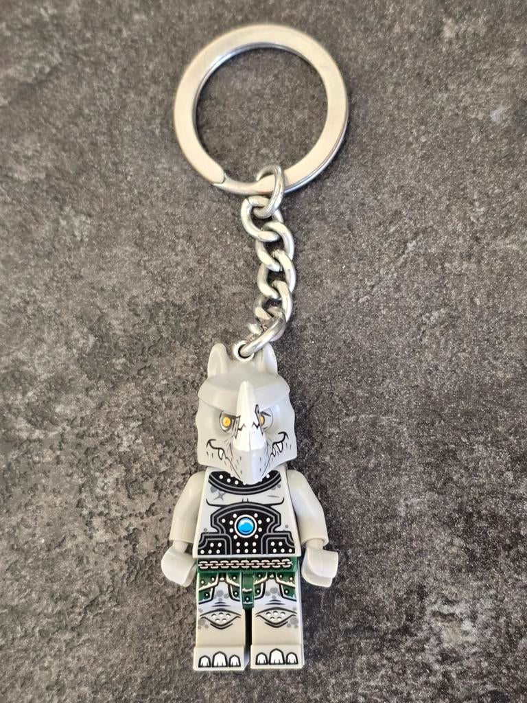 Lego Chima Rogon Minifigure Keychain released in 2014., Ophalen of Verzenden, Zo goed als nieuw, Overige typen
