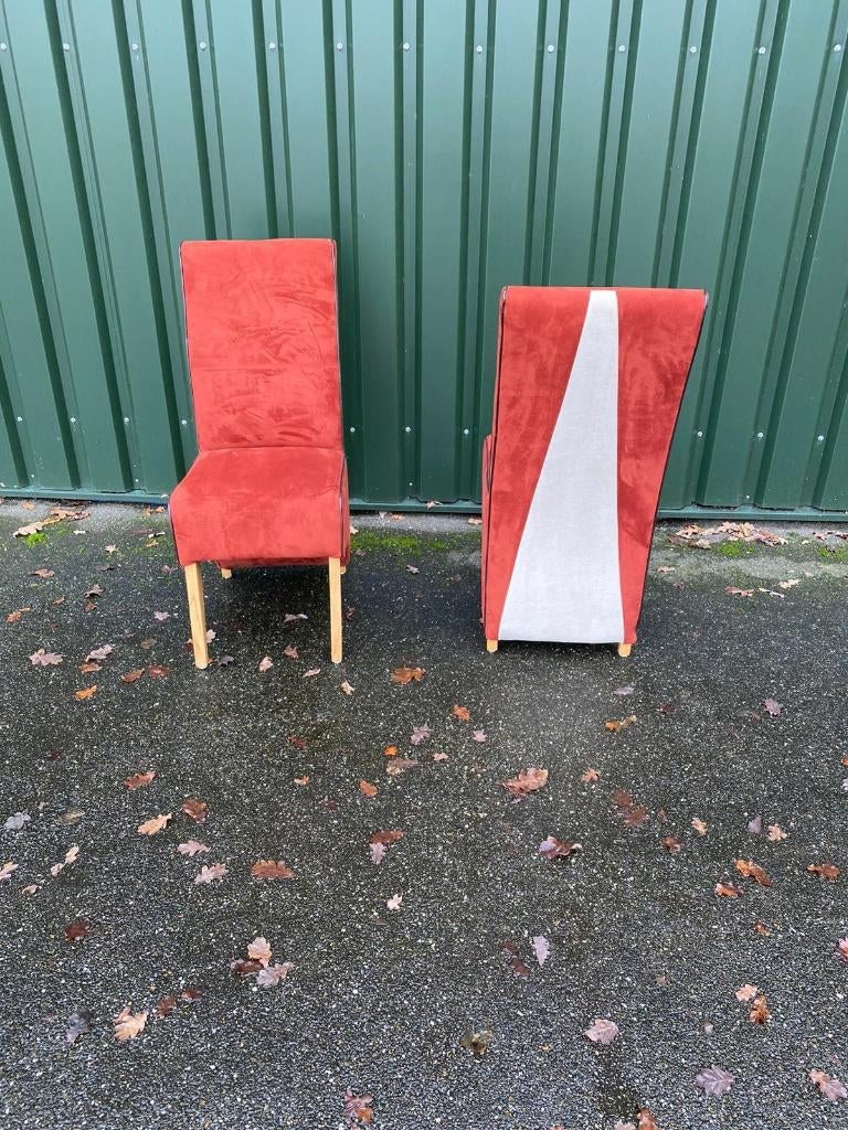2 nouvelles chaises de salle à manger en rouge et blanc,, Maison & Meubles, Canapés | Repose-pieds & Poufs, Neuf, Enlèvement ou Envoi