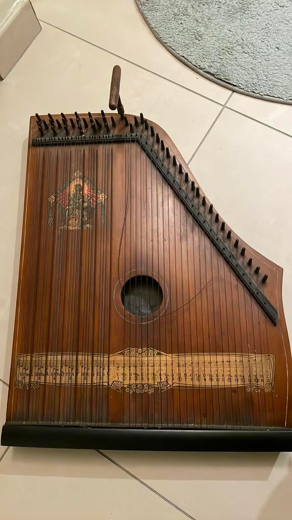 Antieke citer, Enlèvement, Utilisé