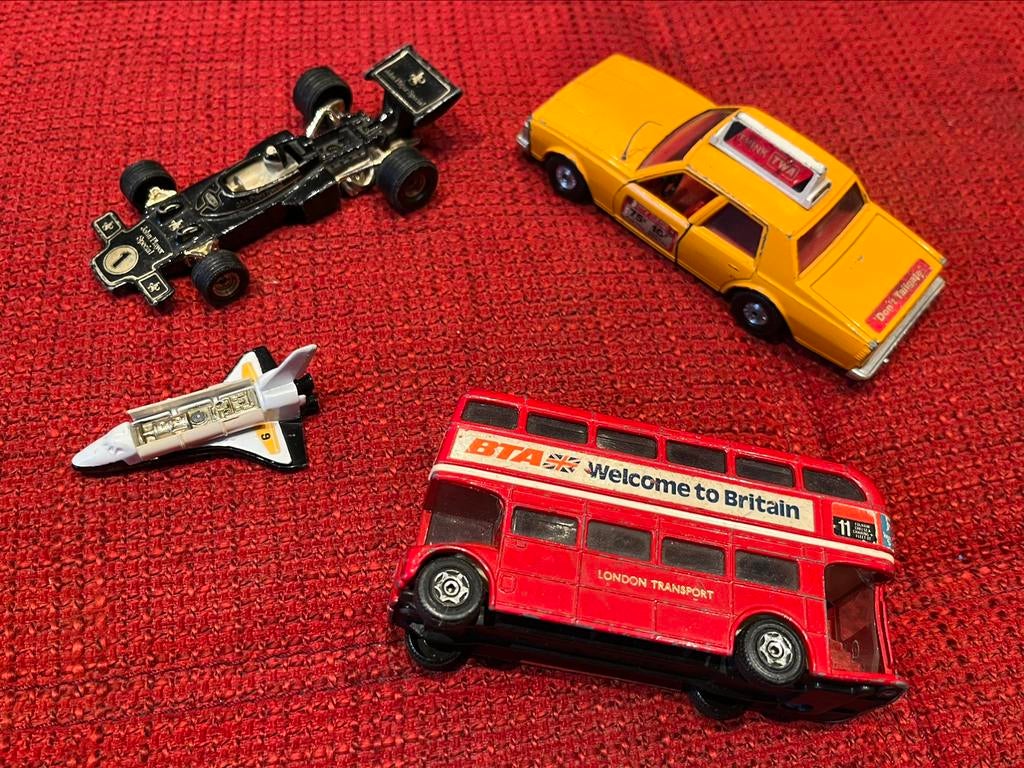 Set vintage Corgi Toys metal models, Ophalen, Zo goed als nieuw