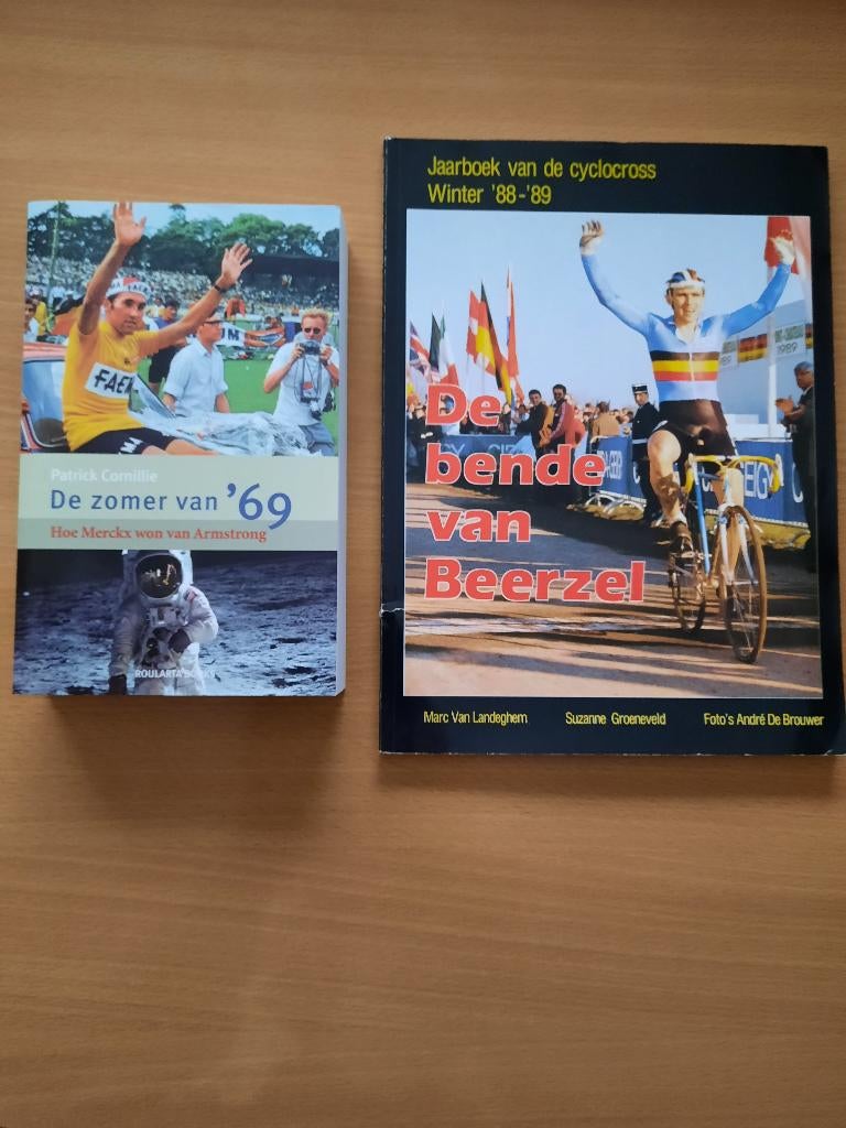 18 boeken R.v.Frankrijk en veldrijden(9 scans) lot à 25 euro, Ophalen, Zo goed als nieuw