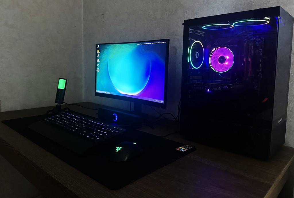 Complete Gaming Setup, Avec carte vidéo, 8 GB, Custom Build, Comme neuf
