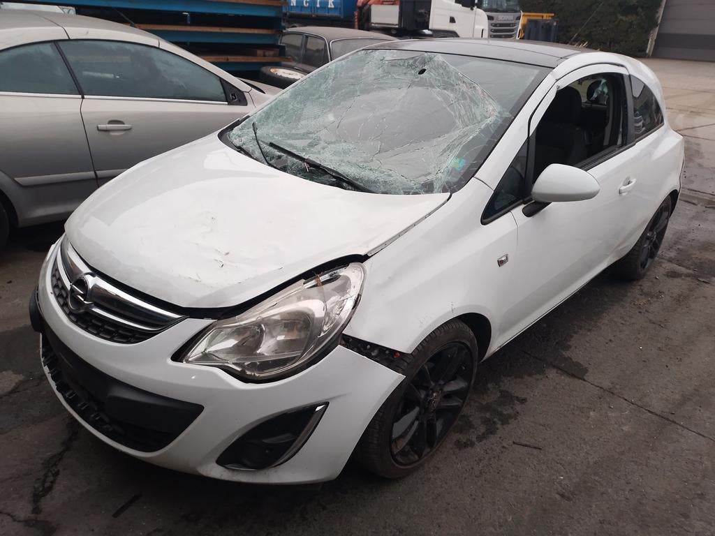 Opel Corsa D 1.2i 16V te koop in onderdelen, Gebruikt, Deur, ., Opel
