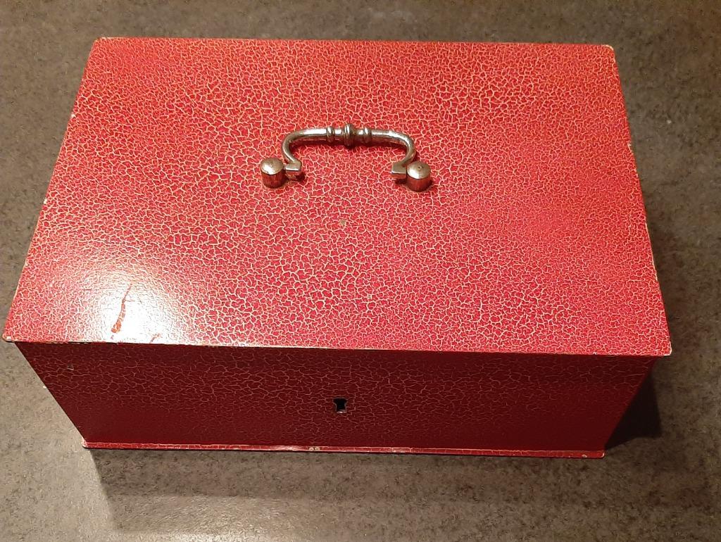 Te koop: Oude bankkluis, Ophalen