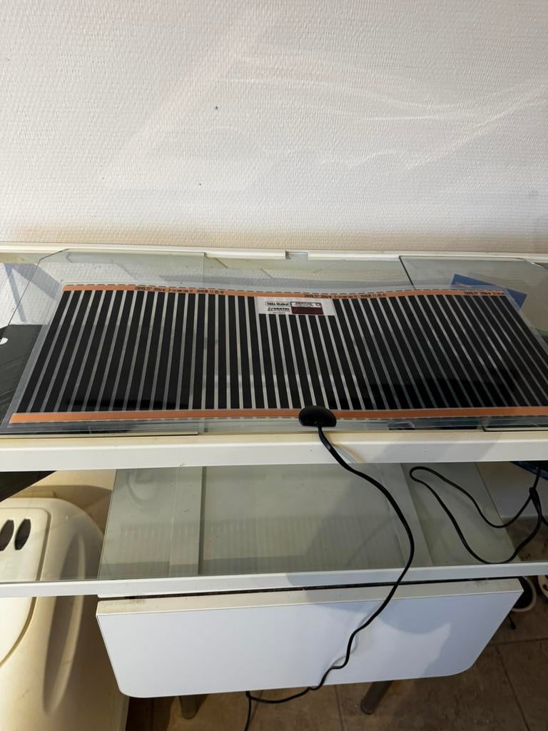 Warmtemat 646x 274 mm 30 watt “Heatel”, Animaux & Accessoires, Reptiles & Amphibiens | Accessoires, Comme neuf, Terrarium ou Paludarium