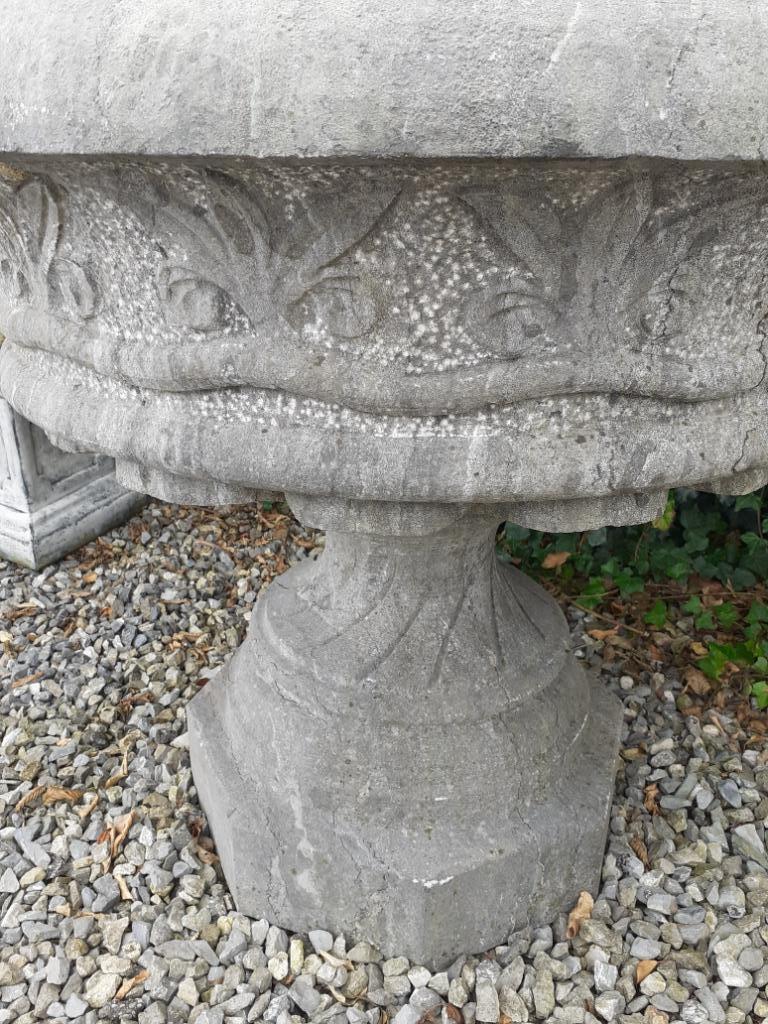 PRACHTIGE WASTAFEL, HARDSTENEN PLANTENBAK OP ONDERSTEL, Ophalen, Gebruikt