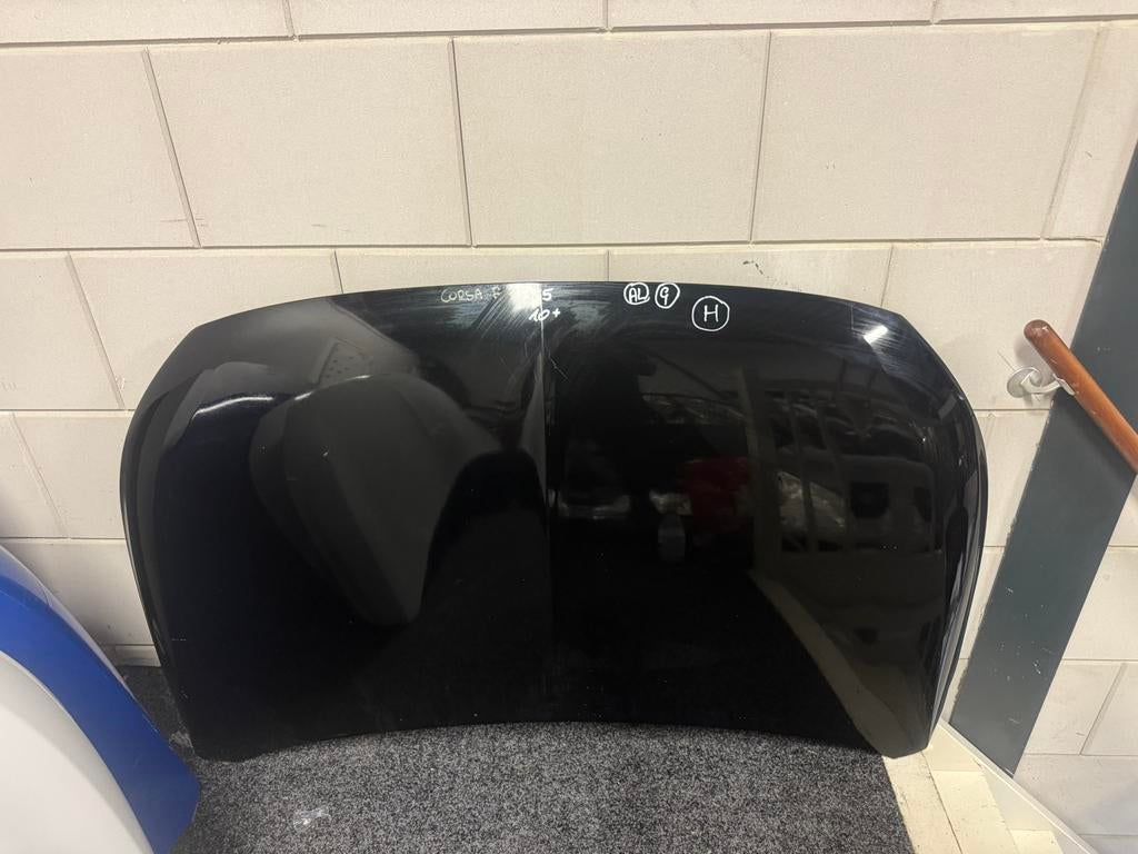 Capot de l'Opel Corsa F, Autos : Pièces & Accessoires, Carrosserie & Tôlerie, Enlèvement, Opel, Capot moteur