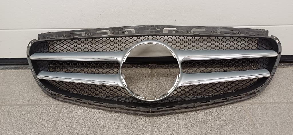 Calandre Mercedes Classe E AMG-Line, Autos : Pièces & Accessoires, Enlèvement, Utilisé, Avant, Mercedes-Benz