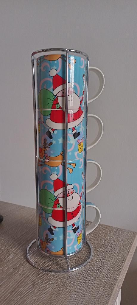 4 Mugs de Noel, Maison & Meubles, Neuf, Enlèvement ou Envoi, Céramique, Autres styles
