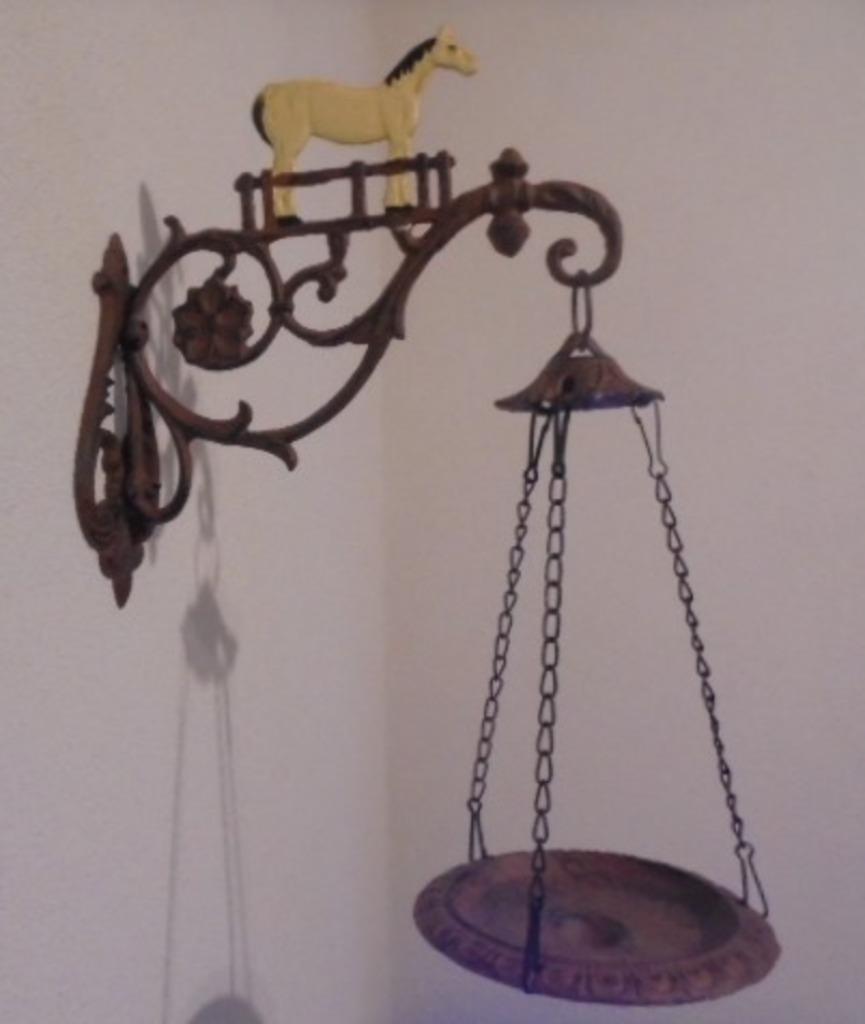 GIETIJZEREN MUURHANGVOGELBADJE PAARD NIEUW, Verzenden, Nieuw