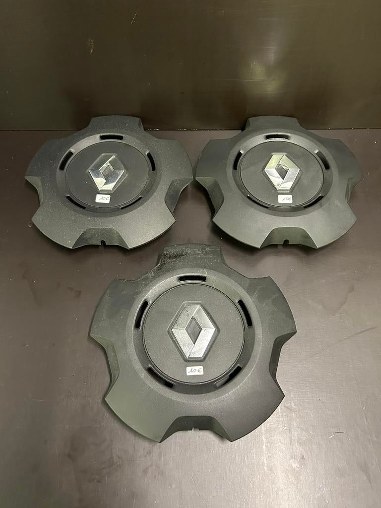 3 enjoliveurs Renault trafic, Autos : Divers, Enjoliveurs, Comme neuf, Enlèvement ou Envoi