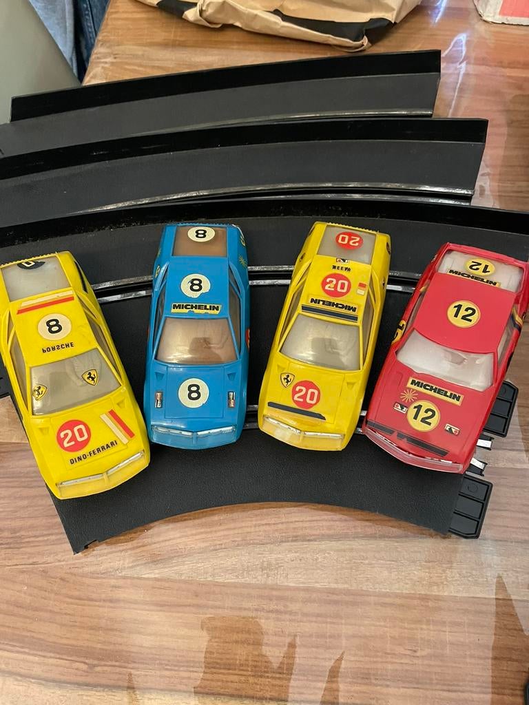 Grand circuit de voitures Strombecker années 70 complet