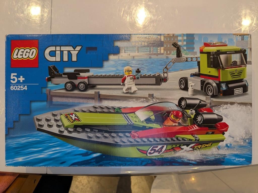 LEGO City 60254 Le transport du bateau de course, Enfants & Bébés, Jouets | Duplo & Lego, Comme neuf, Lego, Enlèvement ou Envoi