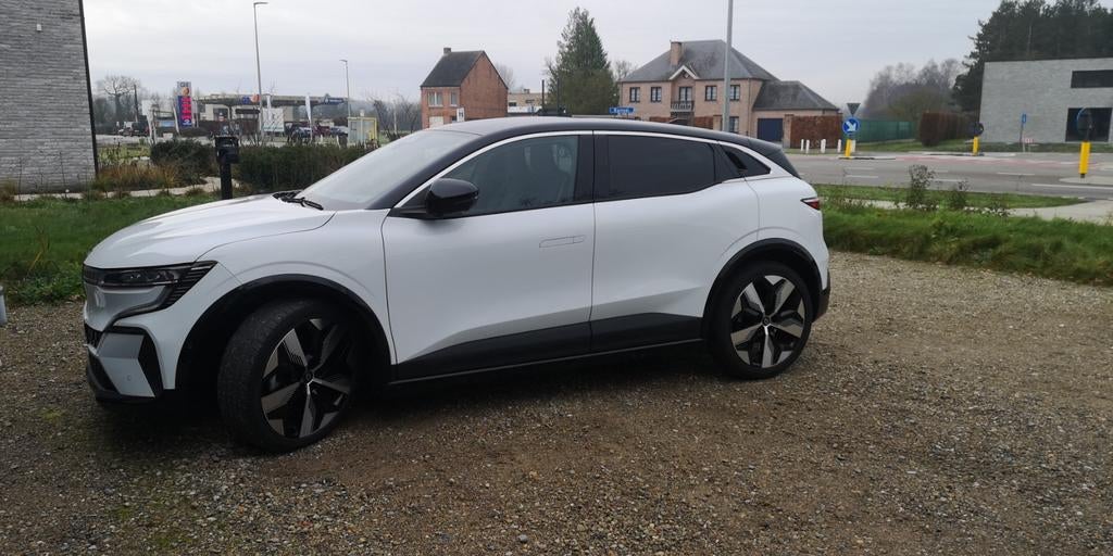 Renault Megan E-Tech B2B: €15.000 excl. btw, Auto's, Renault, Automaat, Leder en Stof, Wit, Te koop