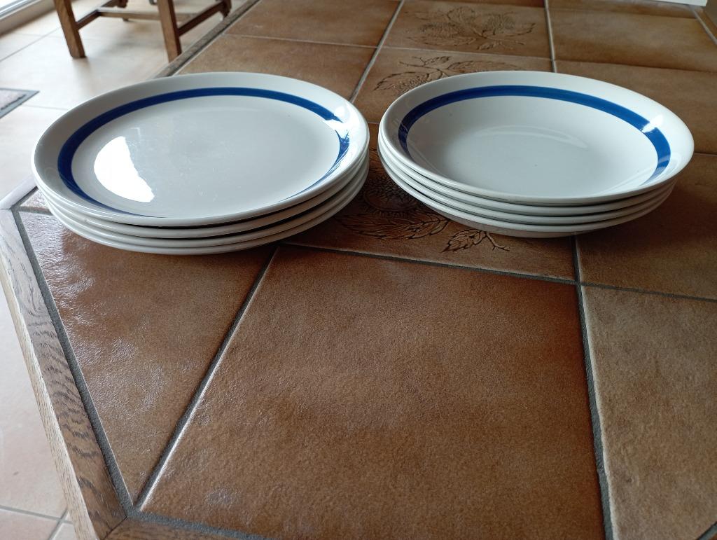 Service vintage en porcelaine Moulin des loups., Enlèvement ou Envoi, Utilisé, Porcelaine, Assiette ou Plat