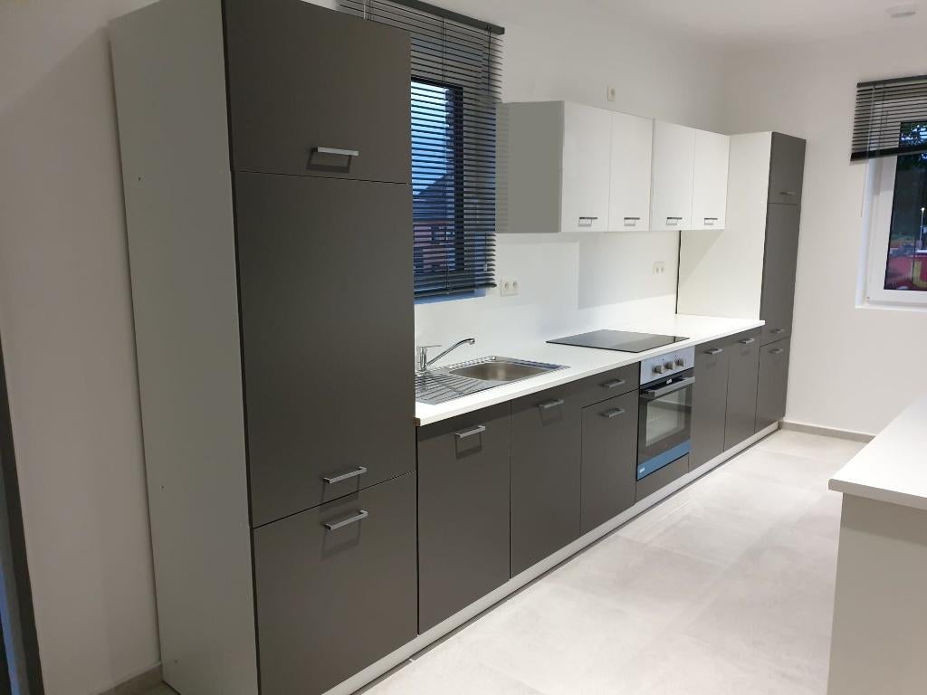 Nouvelle grande cuisine, Neuf, Gris, Enlèvement, Cuisine à mur double