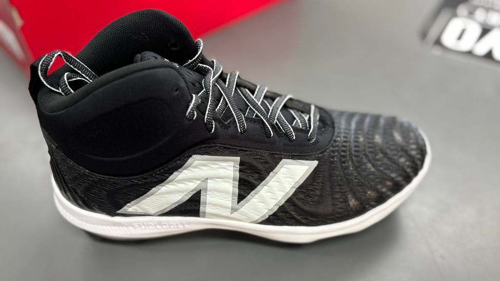 New BALANCE  MID OUTDOORSCHOEN, Sport en Fitness, Rugby, Ophalen, Nieuw, Schoenen