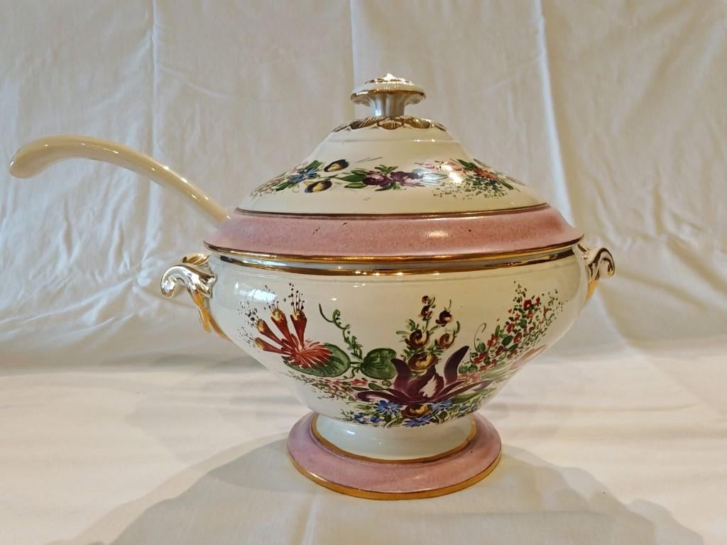 Soupiere en porcelaine Boch Keramis fait main, Antiquités & Art, Enlèvement