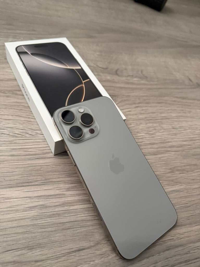 Iphone 16 pro max 256gb, Telecommunicatie, 97 %, IPhone 16 Pro Max, Zo goed als nieuw, Ophalen