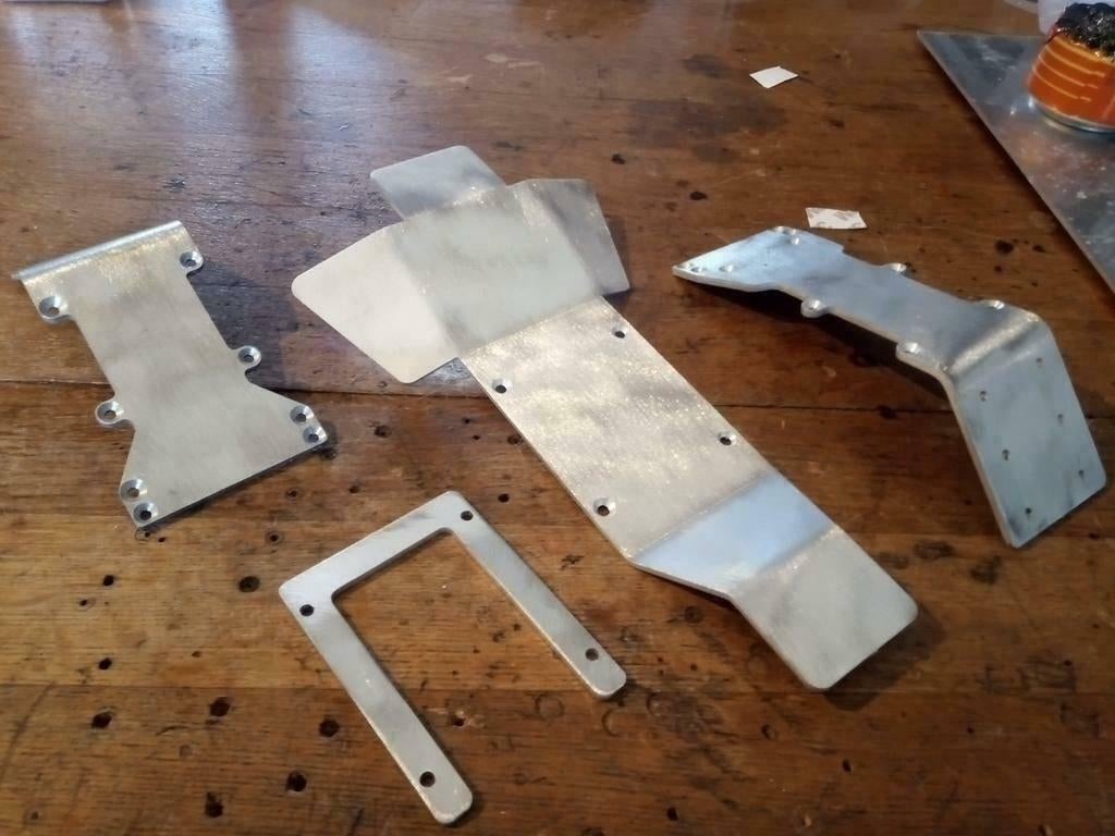 Plaques de protection Traxxas E-maxx et T-maxx, Hobby & Loisirs créatifs, Modélisme | Radiocommandé & Téléguidé | Voitures, Enlèvement ou Envoi