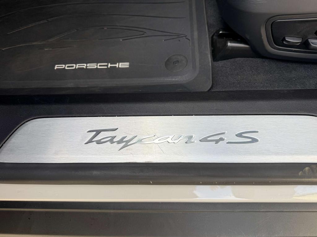 Porsche Taycan 4S Cross Turismo 489 pk / 1°EIG / 59.500 €, Automaat, 4 zetels, Gebruikt, Zwart