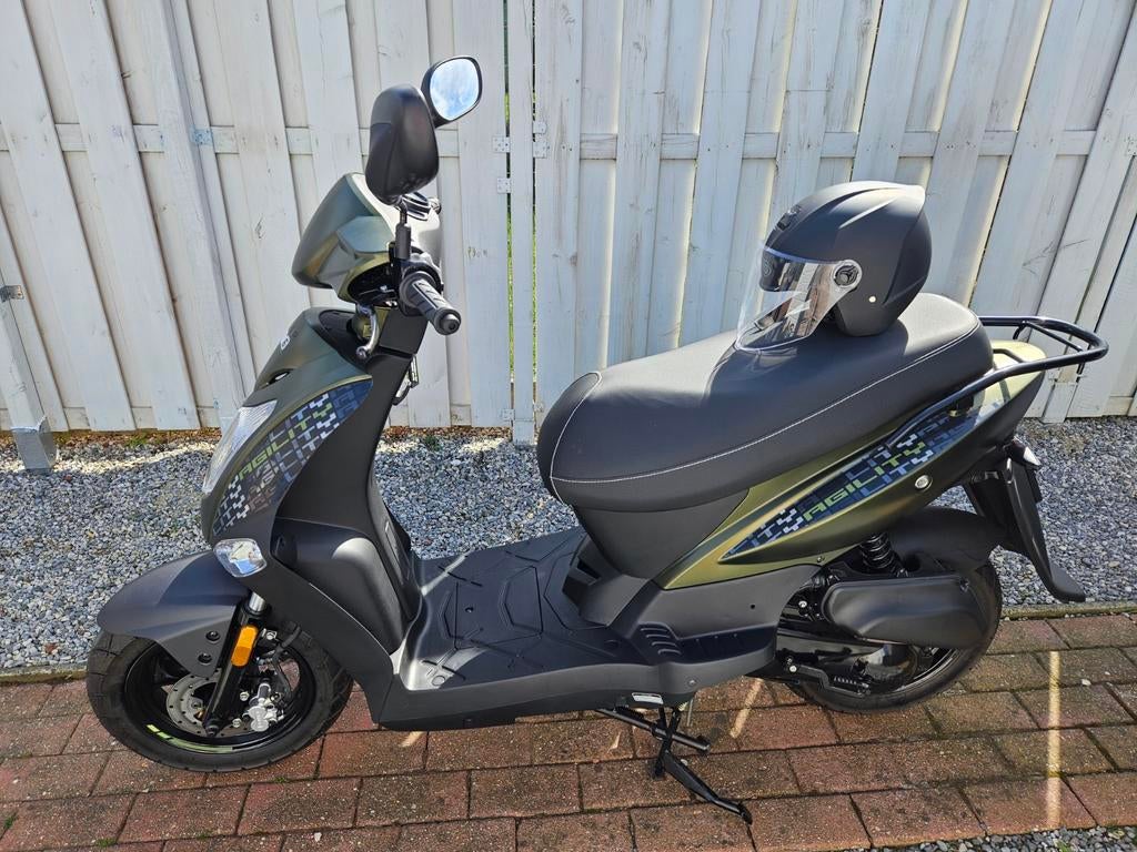 KYMCO AGILITY 50  KLASSE B + helm, Fietsen en Brommers, Scooters | Kymco, Ophalen, Agility