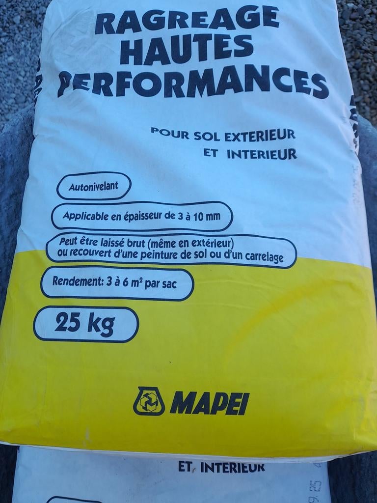 Lot ragreage haute performance, Bricolage & Construction, Briques, Enlèvement, Neuf, Autres types