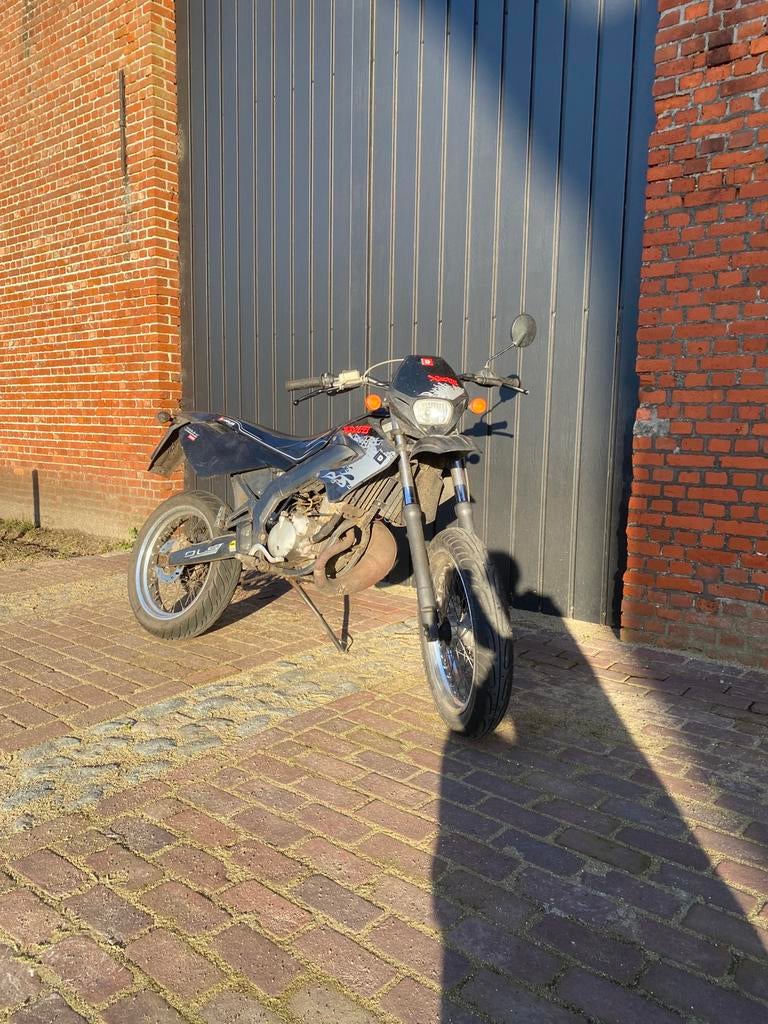 Derbi senda sm 2010, Vélos & Vélomoteurs, Cyclomoteurs | Derbi, Enlèvement, Comme neuf