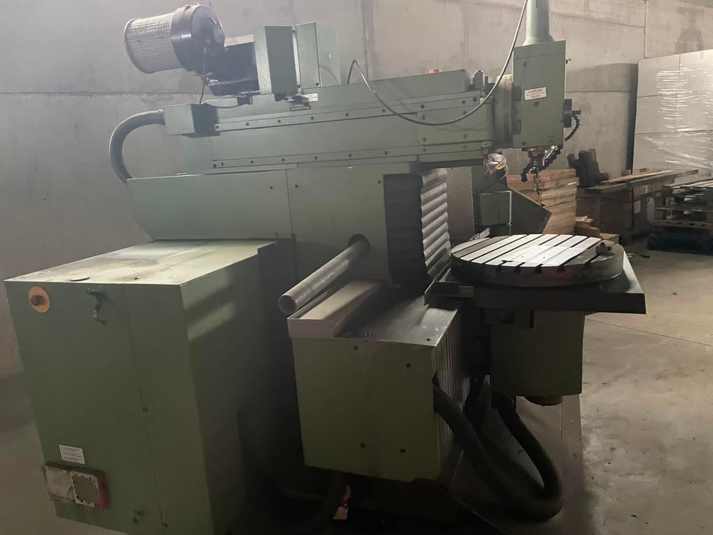 Freesmachine Maho 700, Tuin en Terras, Ophalen, Zo goed als nieuw