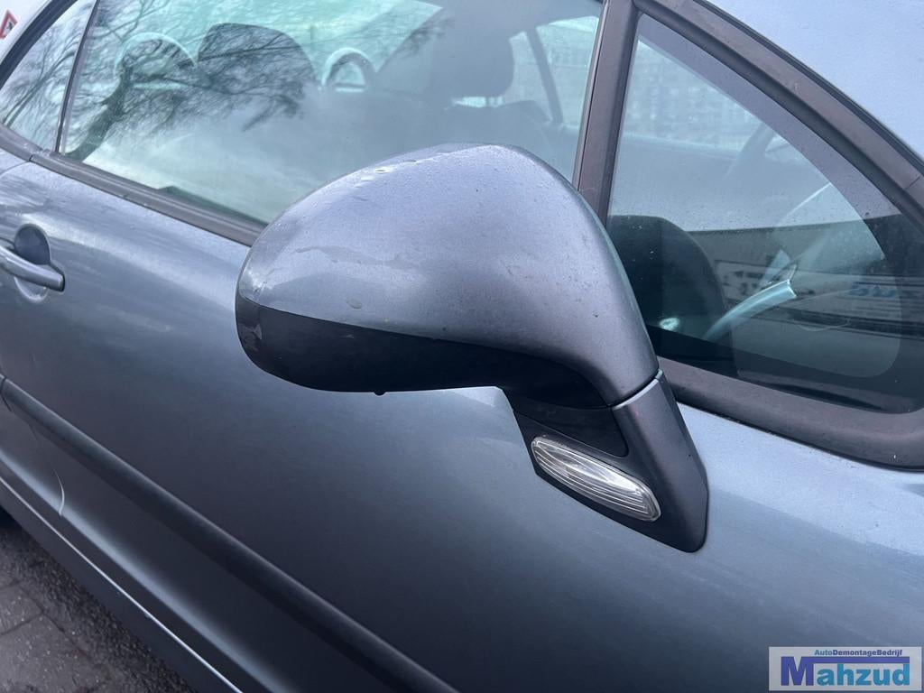 PEUGEOT 207CC Grijs KTHC rechts spiegel 2007-2012, Taurusavenue 1
2132 LS  Hoofddorp, NL, Gebruikt, Contact.group@renault.com