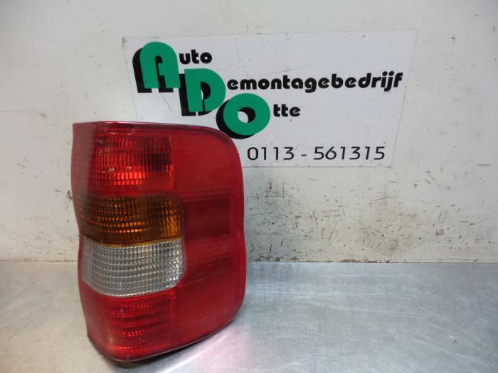 Achterlicht rechts van een Opel Combo (Combo 93-), Auto-onderdelen, Gebruikt, -, -, Opel