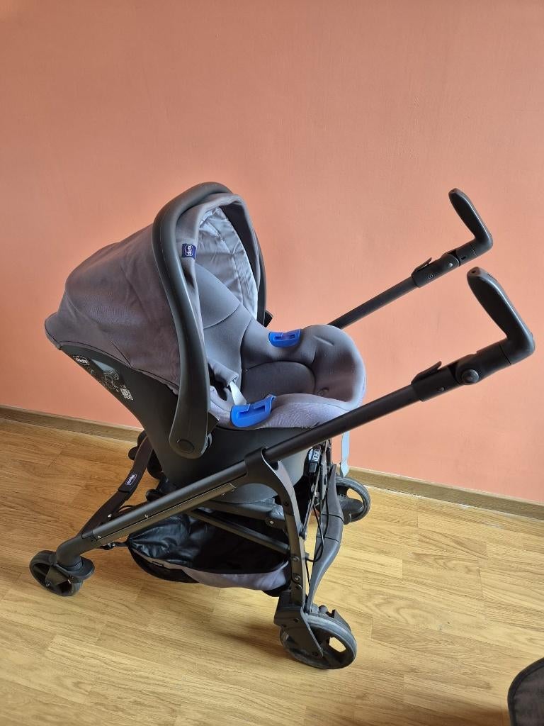 Poussette 3 en 1 Chicco (Landeau+Maxi Cosi+poussette), Autres marques, Poussette combi, Avec siège auto, Comme neuf
