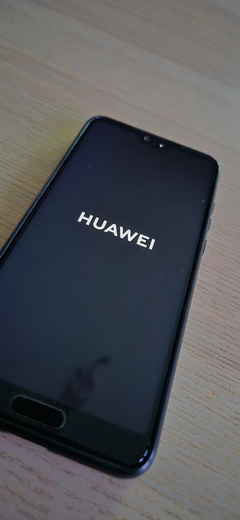 Huawei P20, Enlèvement